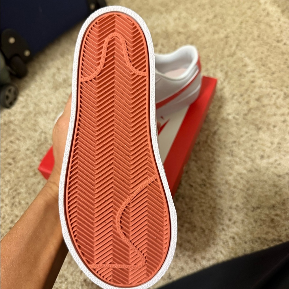 New Nike Kids White and Coral Red Swoosh Sneakers - Picture 3 of 3